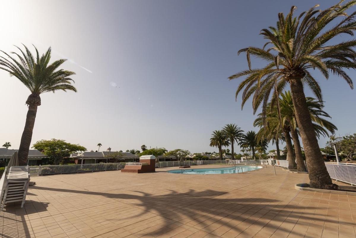 Bungalow Familiar Complejo Melocotones Maspalomas มาสปาโลมาส ภายนอก รูปภาพ
